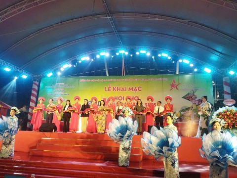 khai mac hoi cho hang viet da nang 2025 ton vinh san pham ocop ket noi vung mien