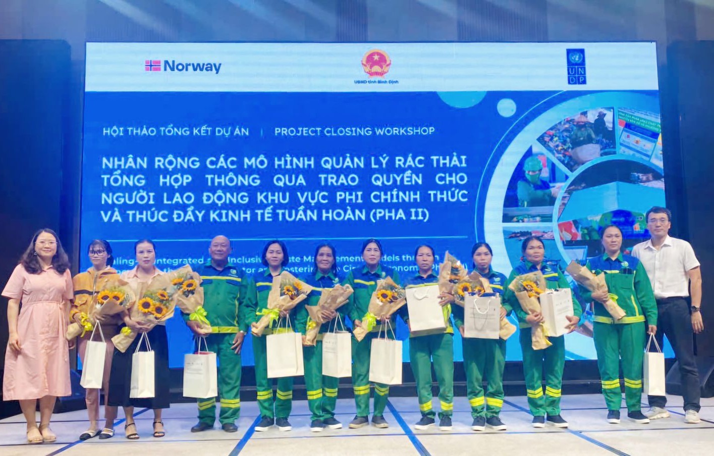 Bình Định: Mô hình “Tàu cá mang rác nhựa về bờ” thu hút sự tham gia của 200 tàu cá Bình Định: Mô hình “Tàu cá mang rác nhựa về bờ” thu hút sự tham gia của 200 tàu cá