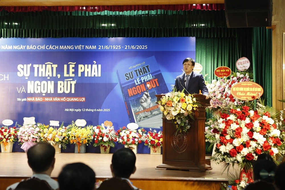 Nhà báo, Nhà văn Hồ Quang Lợi ra mắt sách “Sự thật, Lẽ phải và Ngọn bút”