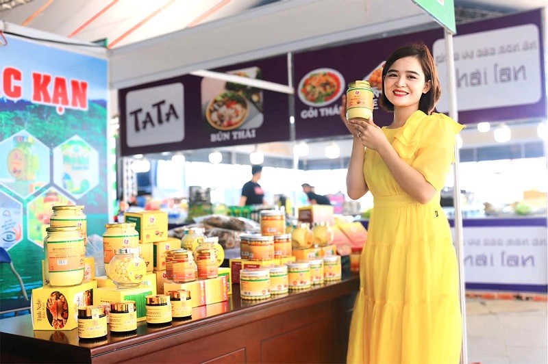 Tinh bột nghệ là một trong những sản phẩm OCOP chủ lực của tỉnh Bắc Kạn. Tinh bột nghệ là một trong những sản phẩm OCOP chủ lực của tỉnh Bắc Kạn.