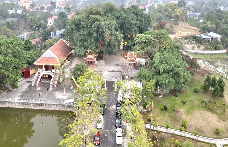 Khu di tích lịch sử quốc gia 27-7 tại thị trấn Hùng Sơn, huyện Đại Từ, Thái Nguyên. Khu di tích lịch sử quốc gia 27-7 tại thị trấn Hùng Sơn, huyện Đại Từ, Thái Nguyên.