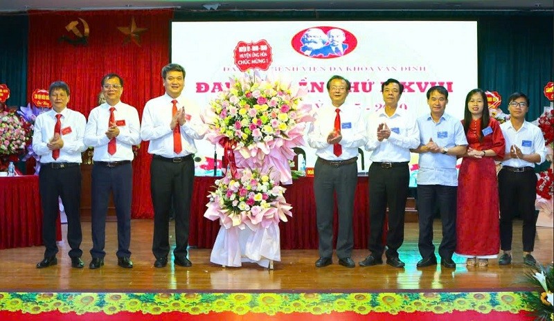 Bệnh viện Đa khoa Vân Đình hướng tới sự hài lòng của người bệnh Bệnh viện Đa khoa Vân Đình hướng tới sự hài lòng của người bệnh