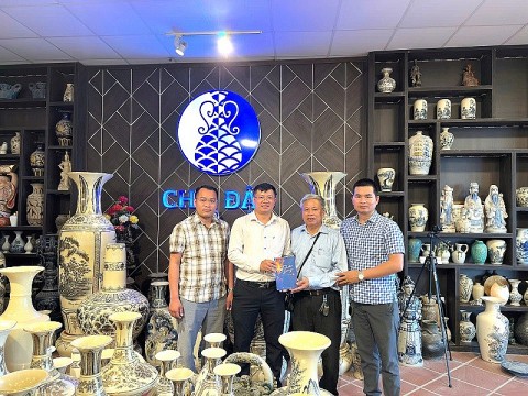 nghe nhan nguyen van luu nguoi khoi phuc gom su chu dau tu day bien