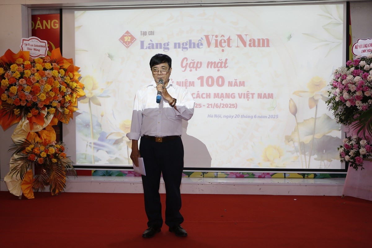 Tạp chí Làng nghề Việt Nam kỷ niệm 100 năm Báo chí Cách mạng Việt Nam Tạp chí Làng nghề Việt Nam kỷ niệm 100 năm Báo chí Cách mạng Việt Nam