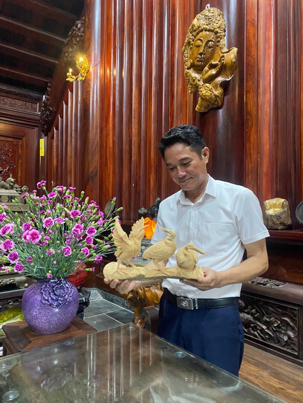Chuyện của “Vua gỗ lũa Trai Vàng”
