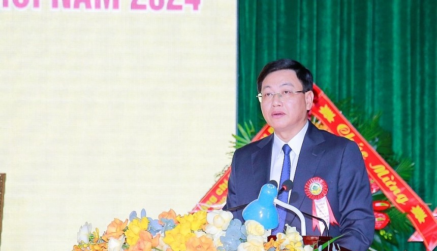 Phó Chủ tịch UBND tỉnh Mai Xuân Liêm phát biểu tại buổi lễ