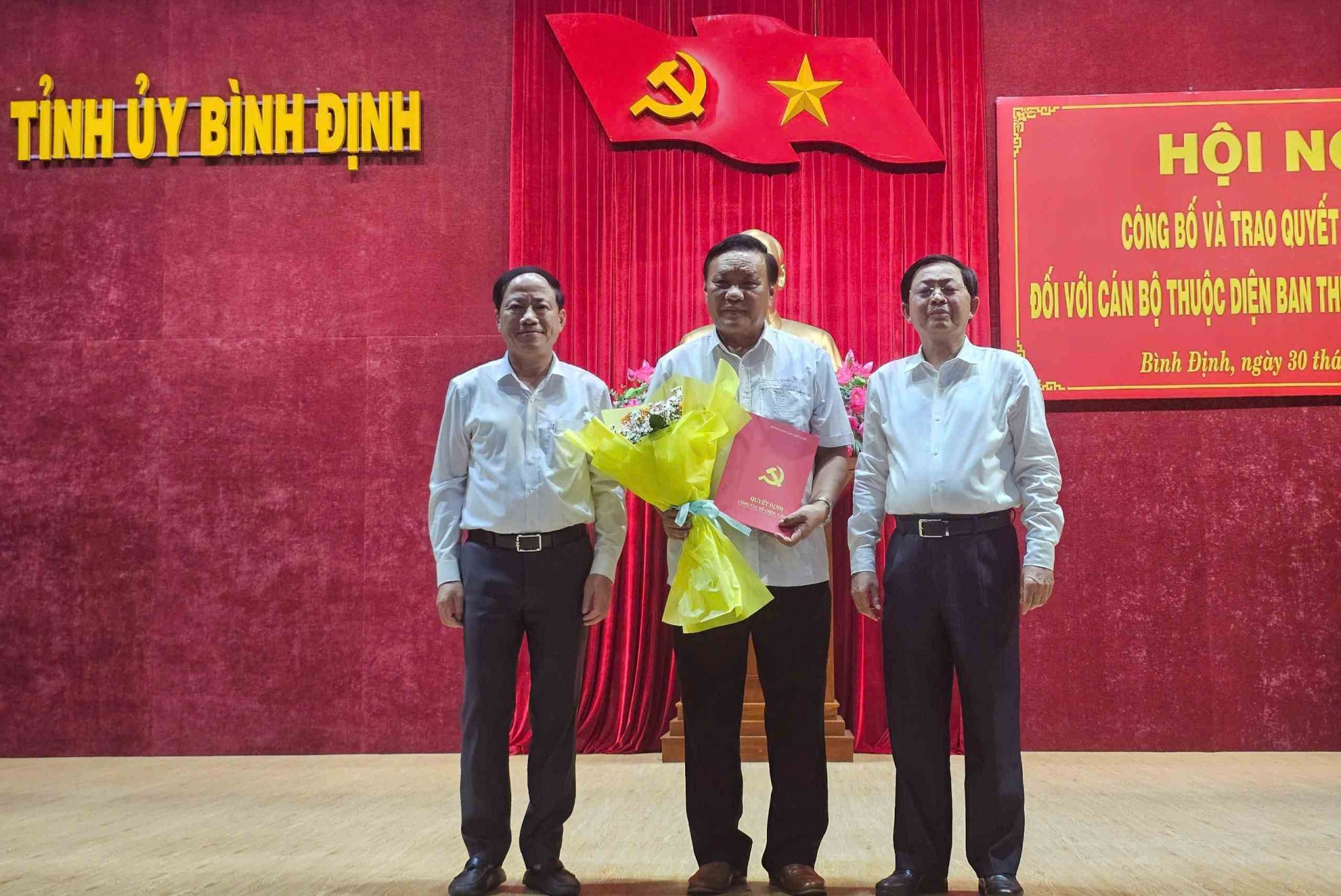 Phó Bí thư Thường trực Tỉnh ủy Bình Định Lê Kim Toàn nghỉ hưu, dấu ấn trọn vẹn hành trình cống hiến