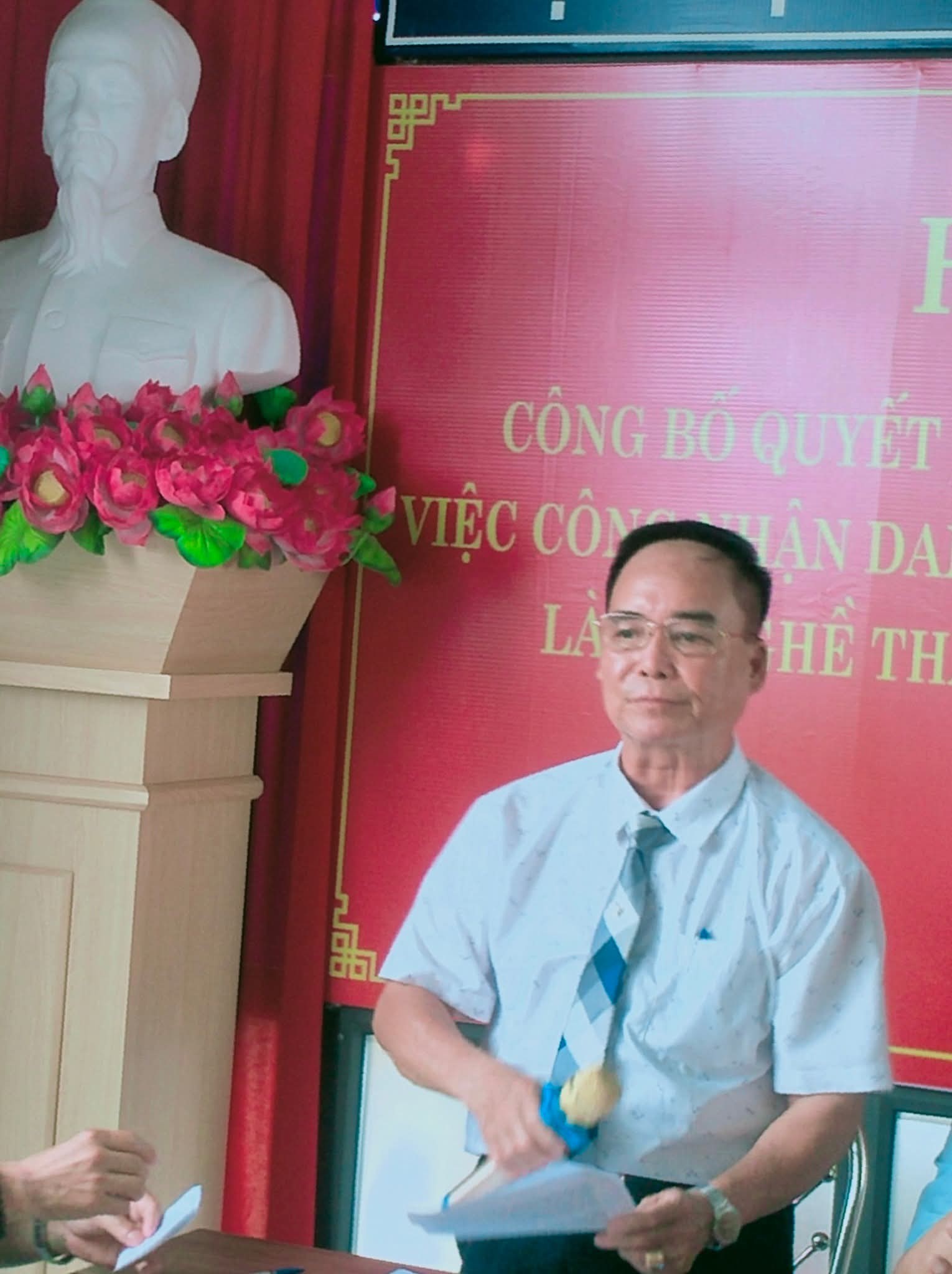 Ông Nguyễn An Hưng, Chủ tịch Hiệp Hội Làng nghề Hải Phòng khai mạc. Ông Nguyễn An Hưng, Chủ tịch Hiệp Hội Làng nghề Hải Phòng khai mạc.