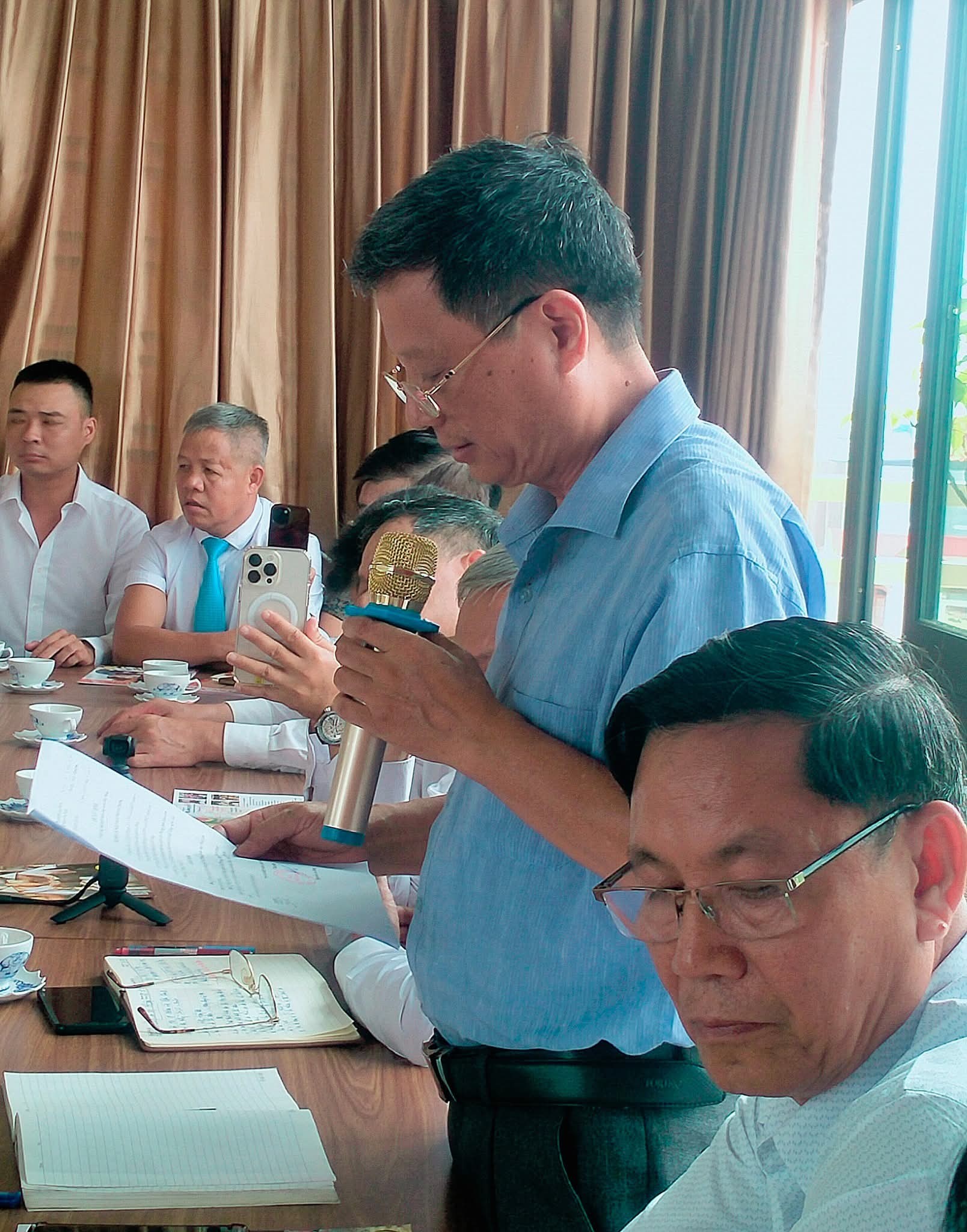 Ông Trần Quốc Huy, Phó Tổng TK Hiệp Hội LN-HP Phòng công bố các QĐ Ông Trần Quốc Huy, Phó Tổng TK Hiệp Hội LN-HP Phòng công bố các QĐ