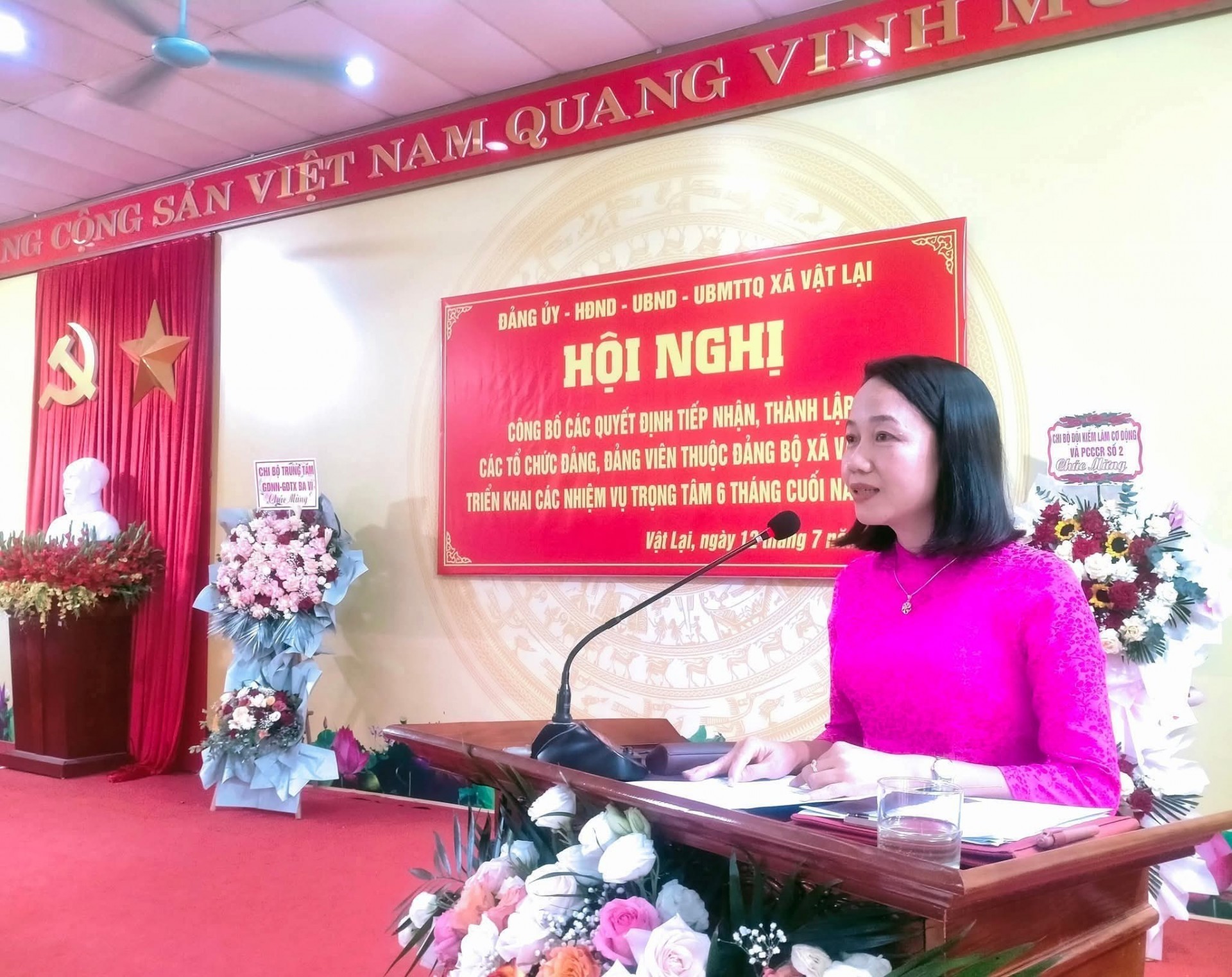 Xã Vật Lại TP Hà Nội công bố các Quyết định tiếp nhận thành lập các tổ chức thuộc Đảng bộ xã và triển khai nhiệm vụ trọng tâm 6 tháng cuối năm 2025