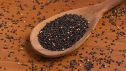 Loại hạt nhỏ như con kiến nhưng giàu canxi hơn cả sữa, dưỡng mắt, bổ tim, làm đẹp da và tóc