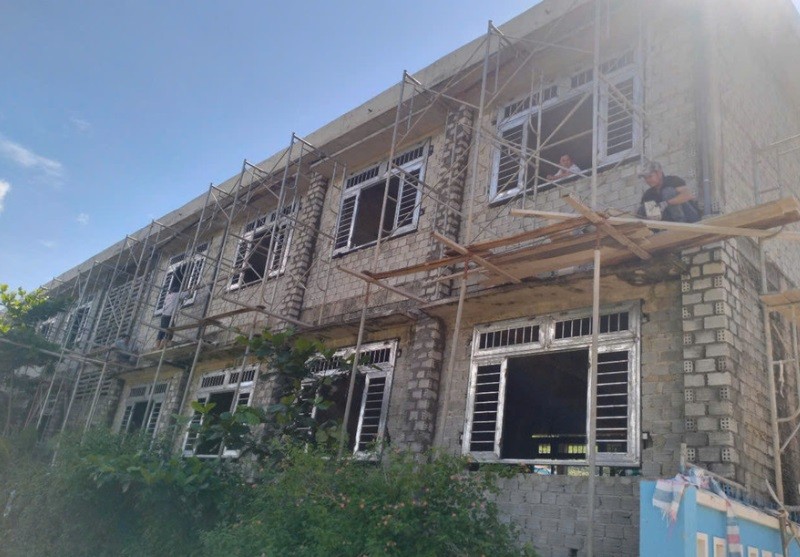 Khối phòng học và khối nhà ở bán trú cho học sinh Trường phổ thông dân tộc bán trú THCS Nguyễn Bỉnh Khiêm. Khối phòng học và khối nhà ở bán trú cho học sinh Trường phổ thông dân tộc bán trú THCS Nguyễn Bỉnh Khiêm.