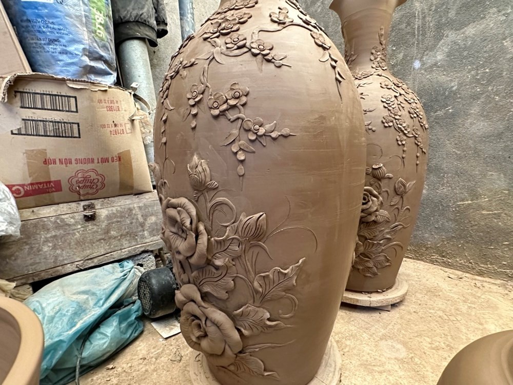 Hoạ tiết, hoa văn trên gốm Gia Thuỷ luôn mang đậm nét văn hoá của dân tộc Hoạ tiết, hoa văn trên gốm Gia Thuỷ luôn mang đậm nét văn hoá của dân tộc