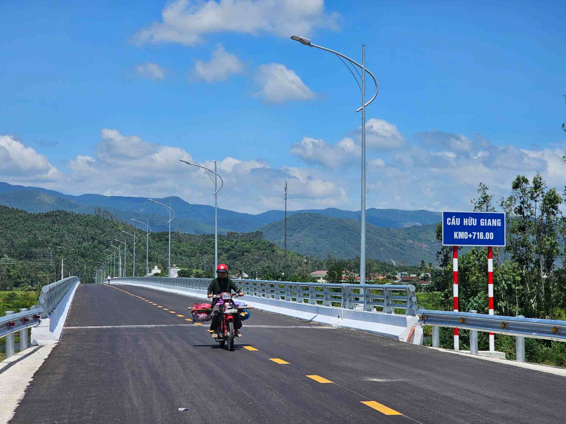 Gia Lai: Cầu Hữu Giang – cây cầu mơ ước và khát vọng thịnh vượng