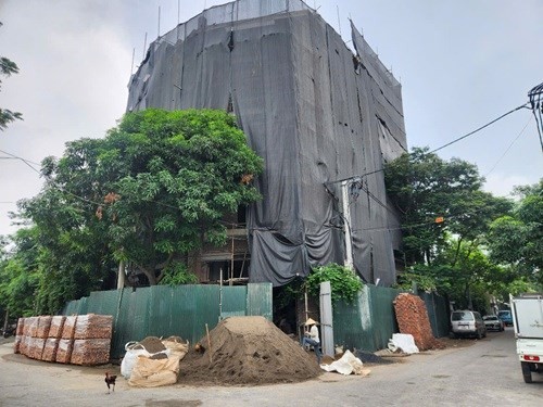 Hà Nội: Hàng loạt biệt thự, nhà cao tầng xây trái phép trên đất cụm công nghiệp làng nghề