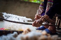 Rực rỡ sắc màu thổ cẩm truyền thống của phụ nữ Thái ở Nghệ An