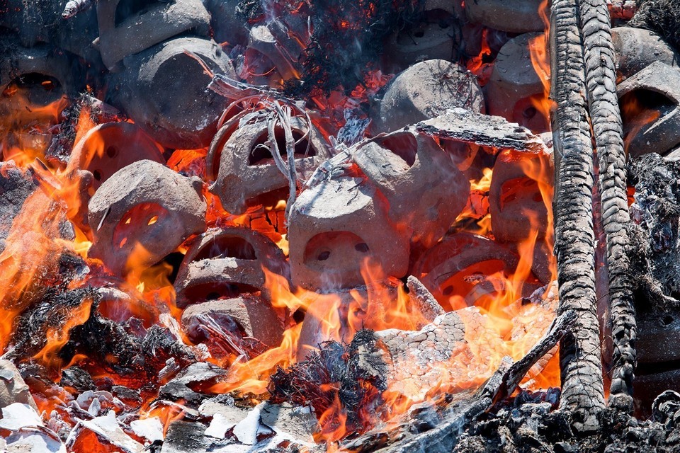 Làng Gốm Chăm Bình Đức: Nơi Lưu Giữ Hồn Cốt Văn Hóa Chăm Làng Gốm Chăm Bình Đức: Nơi Lưu Giữ Hồn Cốt Văn Hóa Chăm