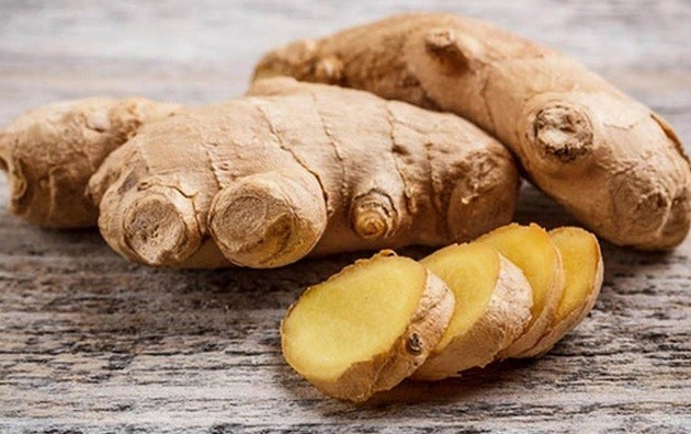 6 thực phẩm hỗ trợ giảm cơn đau đầu gối