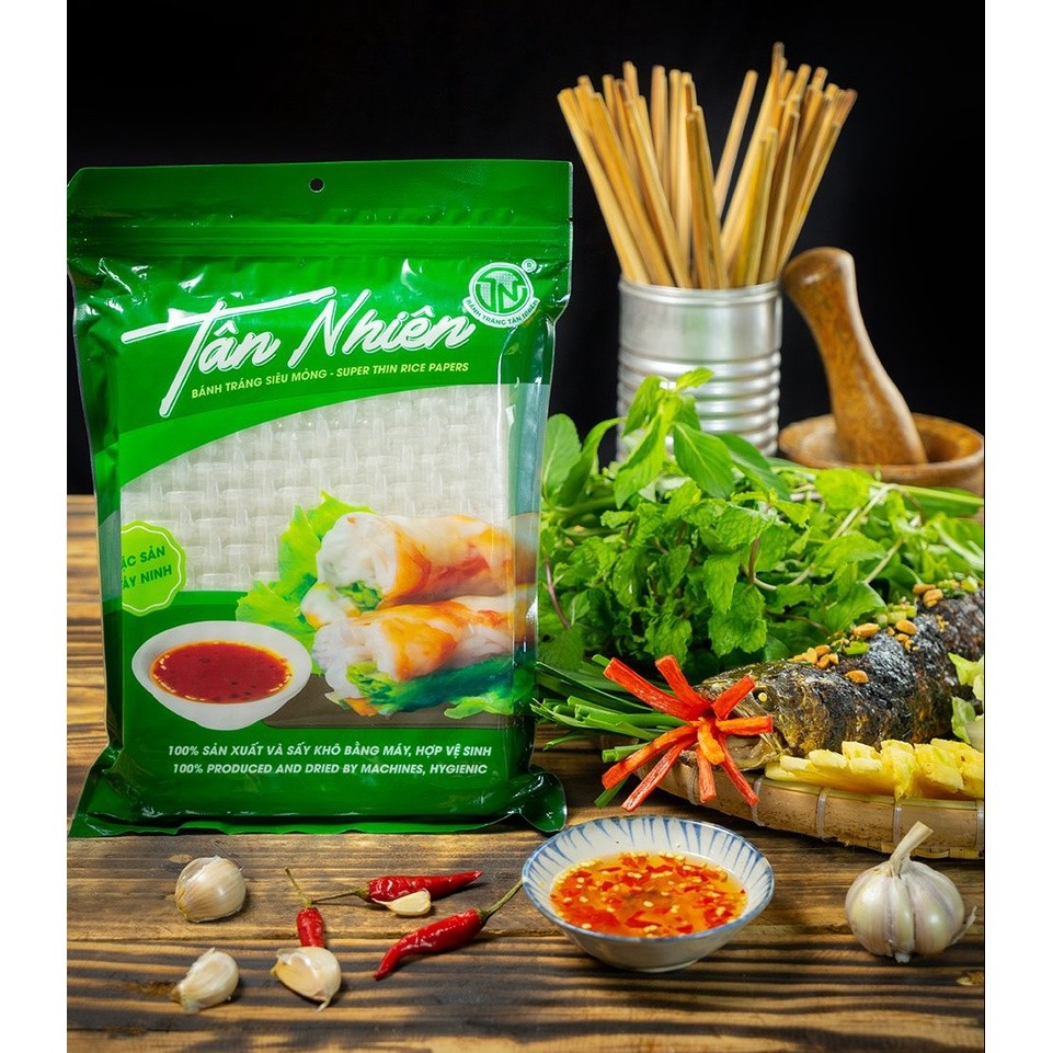 Độc đáo bánh tráng không nhúng nước của Tân Nhiên Độc đáo bánh tráng không nhúng nước của Tân Nhiên