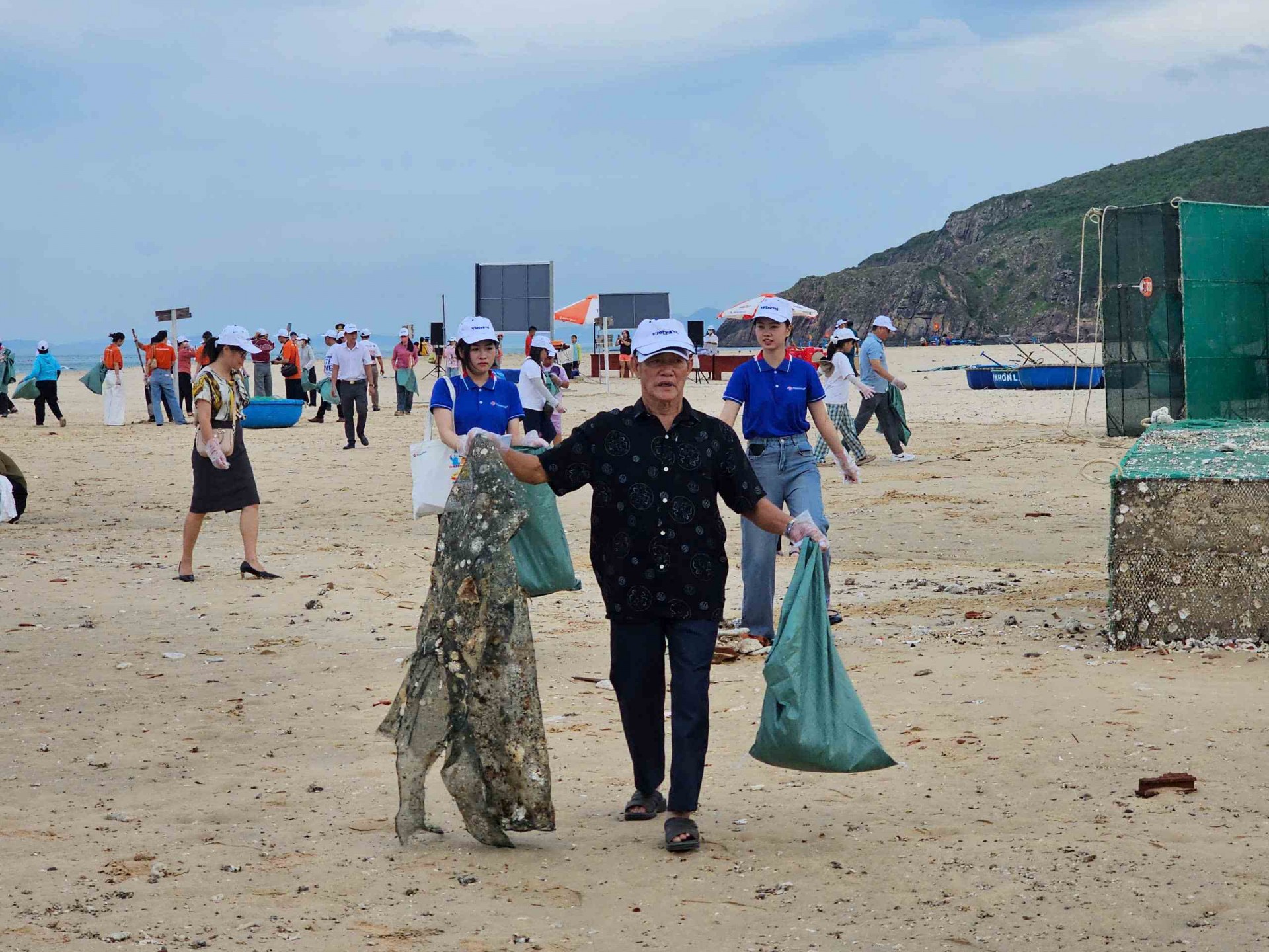 Gia Lai: Chung tay gìn giữ môi trường biển vì tương lai rùa biển