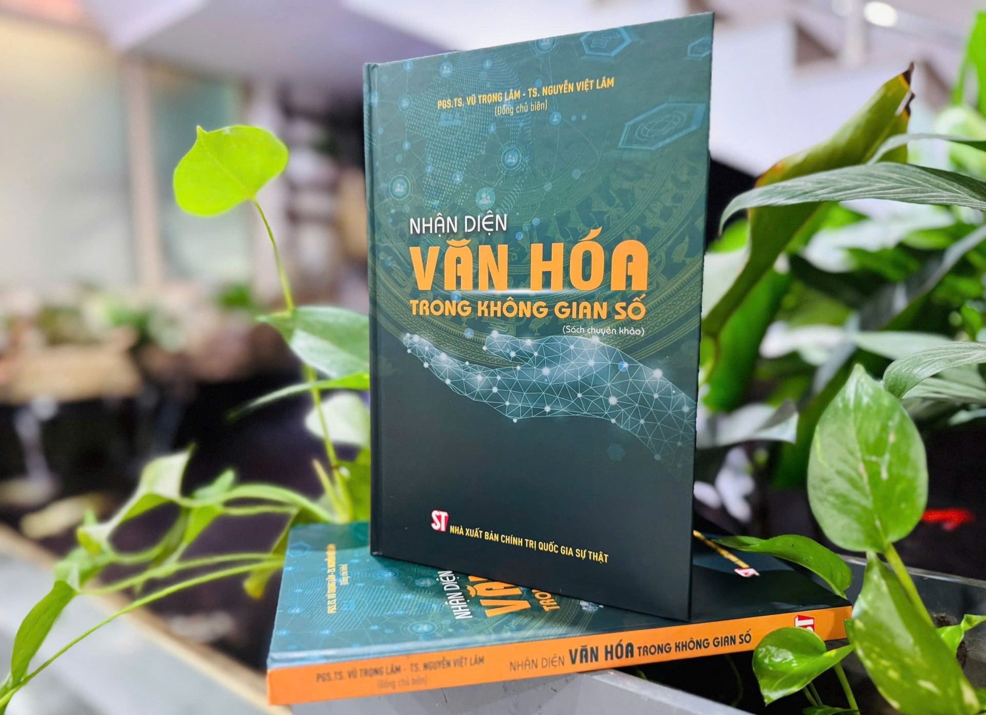 “Nhận diện văn hóa trong không gian số”: Hành trình kiến tạo bản sắc dân tộc trong kỷ nguyên số “Nhận diện văn hóa trong không gian số”: Hành trình kiến tạo bản sắc dân tộc trong kỷ nguyên số