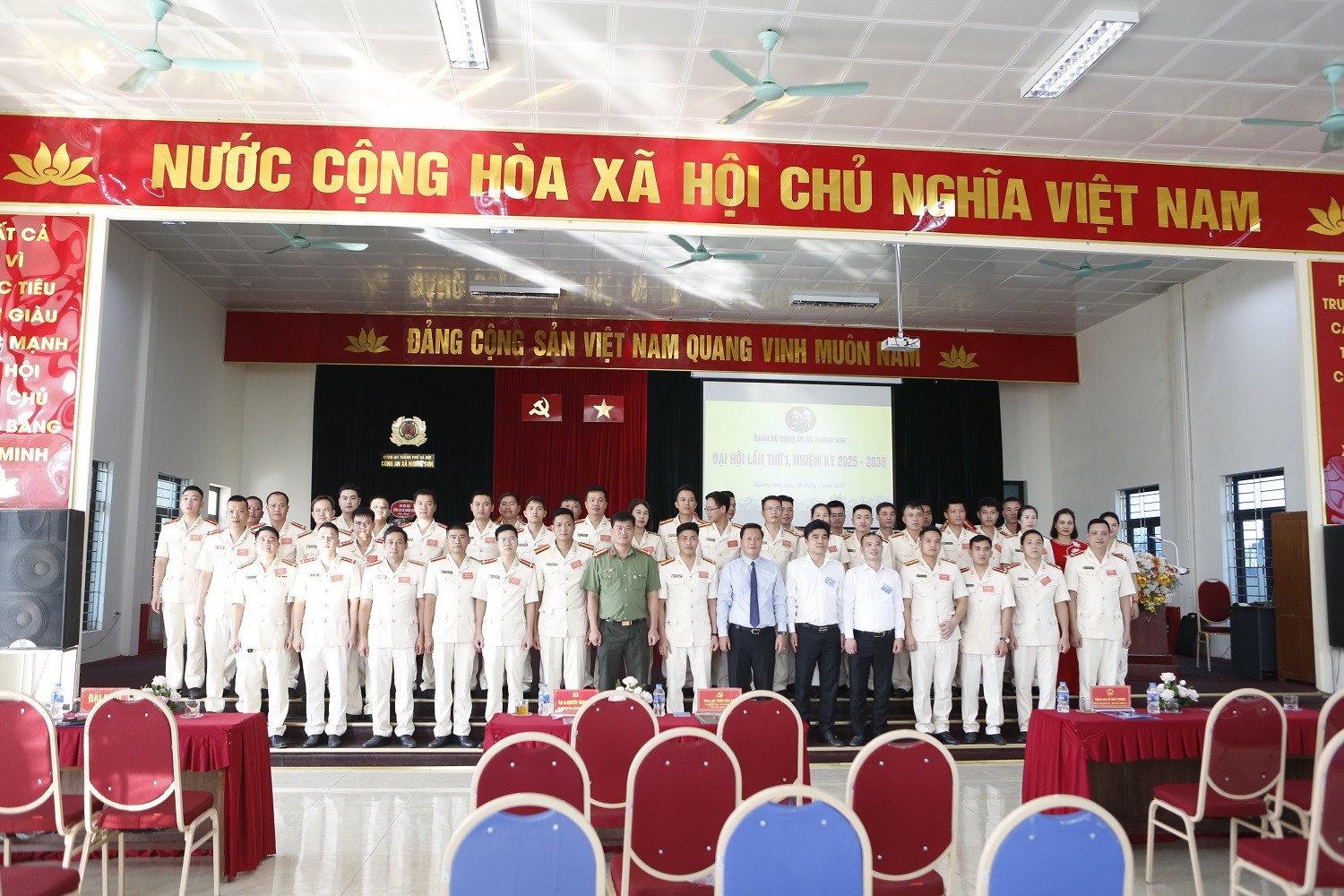 Đại hội Đảng bộ Công an xã Hương Sơn lần thứ I (nhiệm kỳ 2025 - 2030): “Đoàn kết - Kỷ cương - Đổi mới - Sáng tạo”