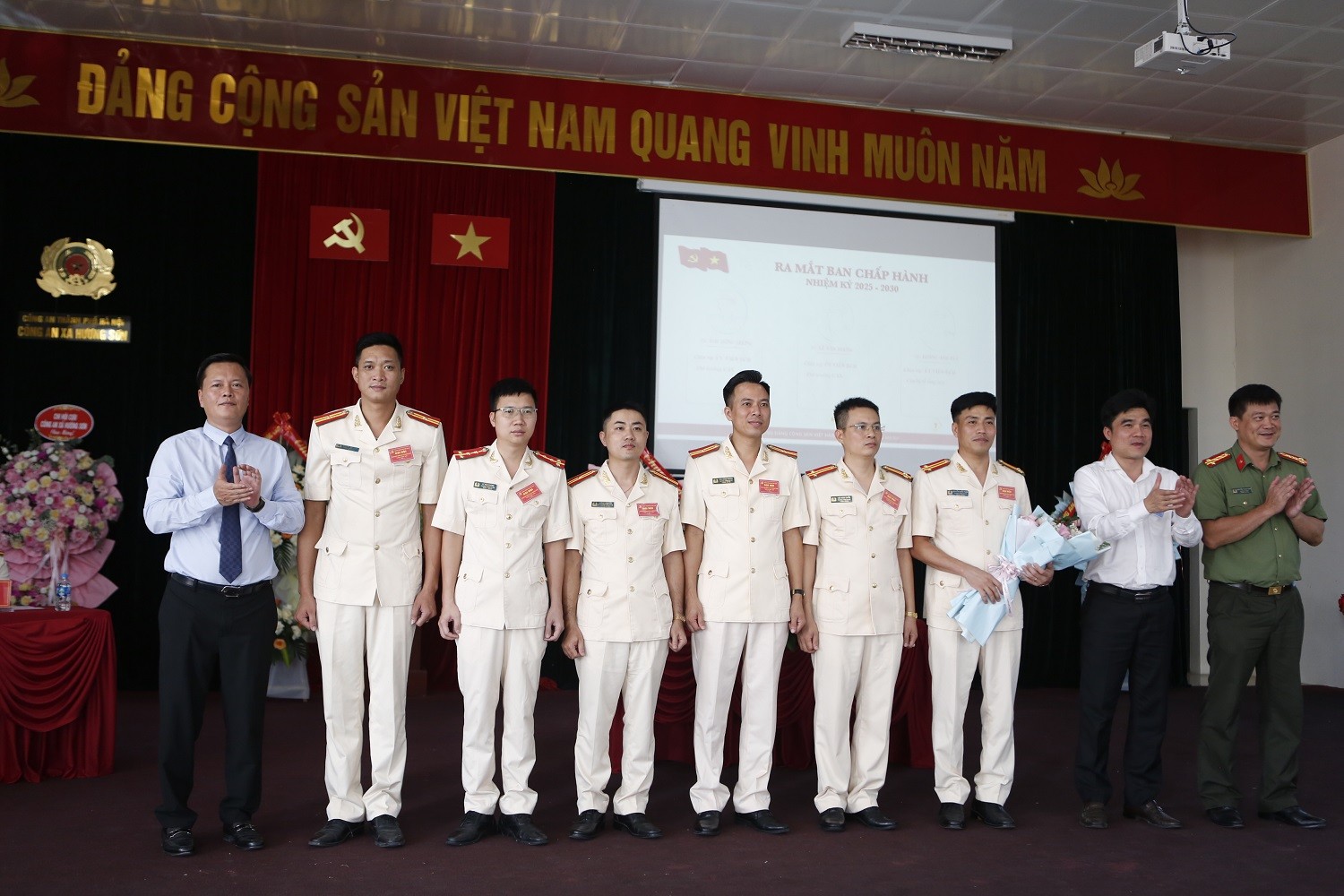 Đại hội Đảng bộ Công an xã Hương Sơn lần thứ I (nhiệm kỳ 2025 - 2030): “Đoàn kết - Kỷ cương - Đổi mới - Sáng tạo”