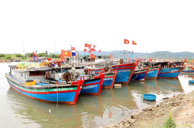 Tổ nghề cá điểm tựa vững chắc cho ngư dân vươn khơi bám biển Tổ nghề cá điểm tựa vững chắc cho ngư dân vươn khơi bám biển