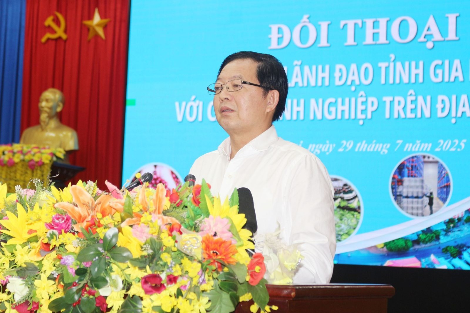 Gia Lai: Doanh nghiệp là động lực, chính quyền là điểm tựa Gia Lai: Doanh nghiệp là động lực, chính quyền là điểm tựa