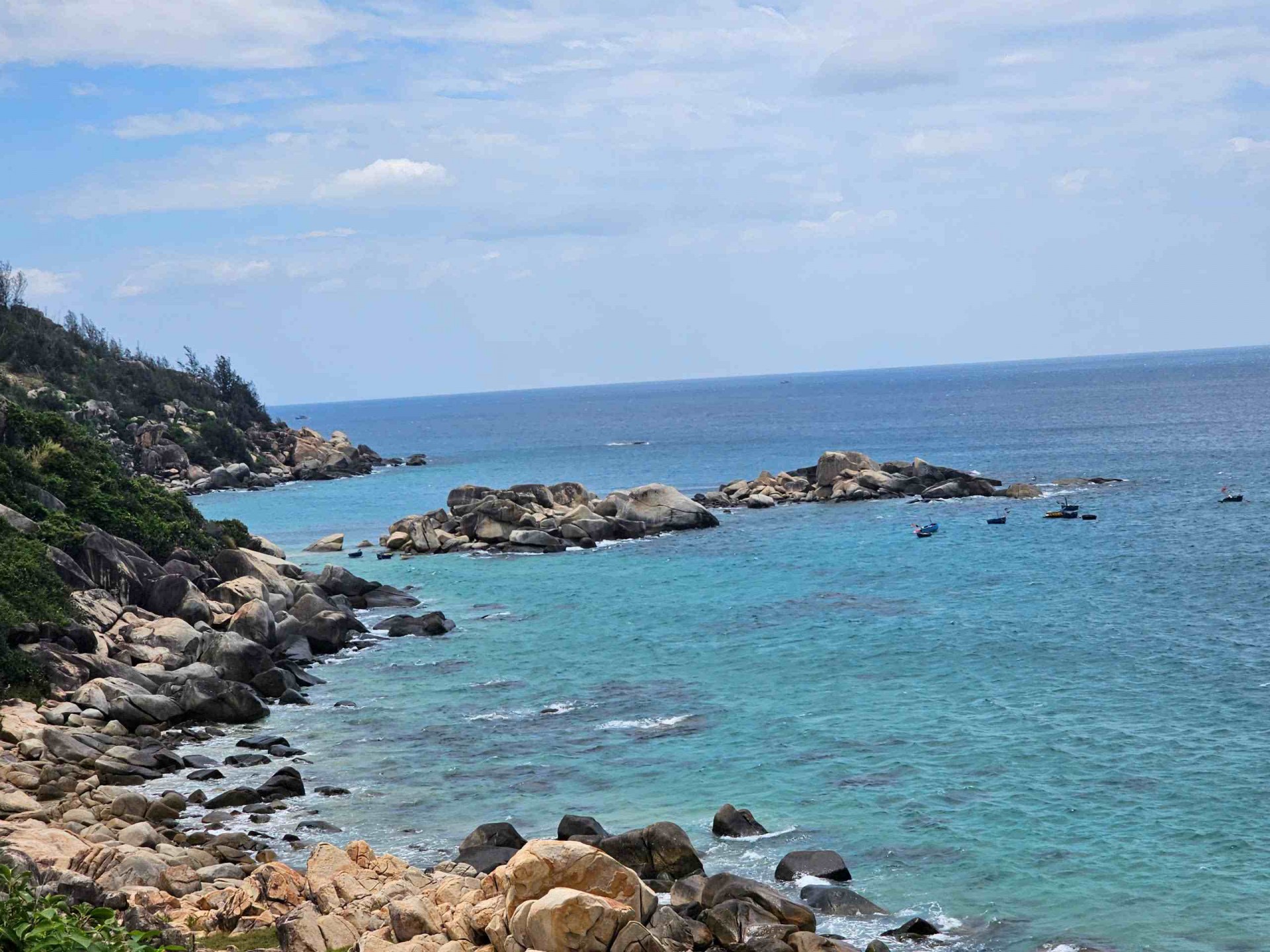 Cát Tiến Gia Lai nơi điểm hẹn của biển cả và suối nguồn Cát Tiến Gia Lai nơi điểm hẹn của biển cả và suối nguồn