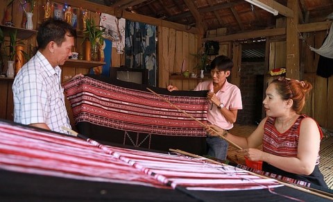 Thổ cẩm Xí Thoại: Di sản sống giữa đại ngàn Đắk Lắk