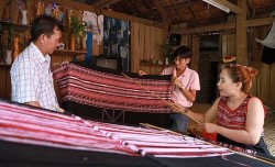 Thổ cẩm Xí Thoại: Di sản sống giữa đại ngàn Đắk Lắk
