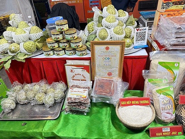 Sản phẩm OCOP được bày bán trong các siêu thị.