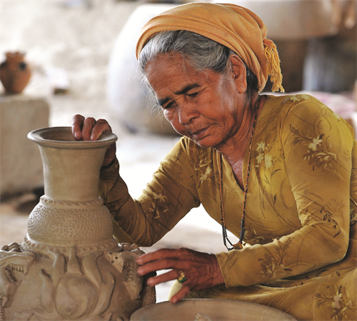 Di sản gốm Chăm Bàu Trúc: Bảo tồn để phát triển Di sản gốm Chăm Bàu Trúc: Bảo tồn để phát triển
