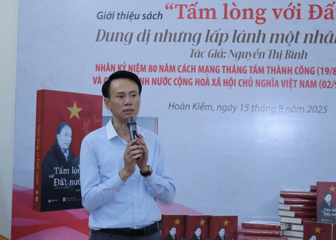 Giao lưu và giới thiệu cuốn sách “Tấm lòng với Đất nước” của nhà ngoại giao Nguyễn Thị Bình