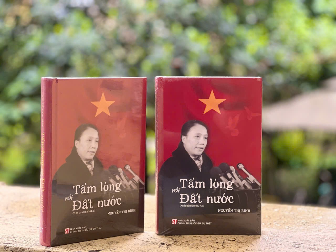 Giao lưu và giới thiệu cuốn sách “Tấm lòng với Đất nước” của nhà ngoại giao Nguyễn Thị Bình