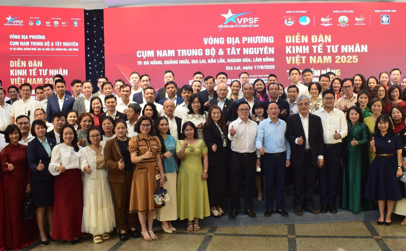 Gia Lai khơi thông động lực phát triển kinh tế tư nhân, thay đổi nhận thức và kiến tạo niềm tin Gia Lai khơi thông động lực phát triển kinh tế tư nhân, thay đổi nhận thức và kiến tạo niềm tin