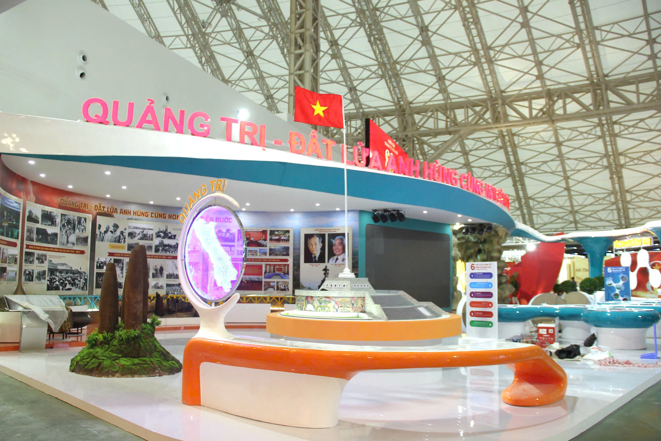 Chạy đua thời gian hoàn tất gian trưng bày Triển lãm Thành tựu đất nước 80 năm - ảnh 7