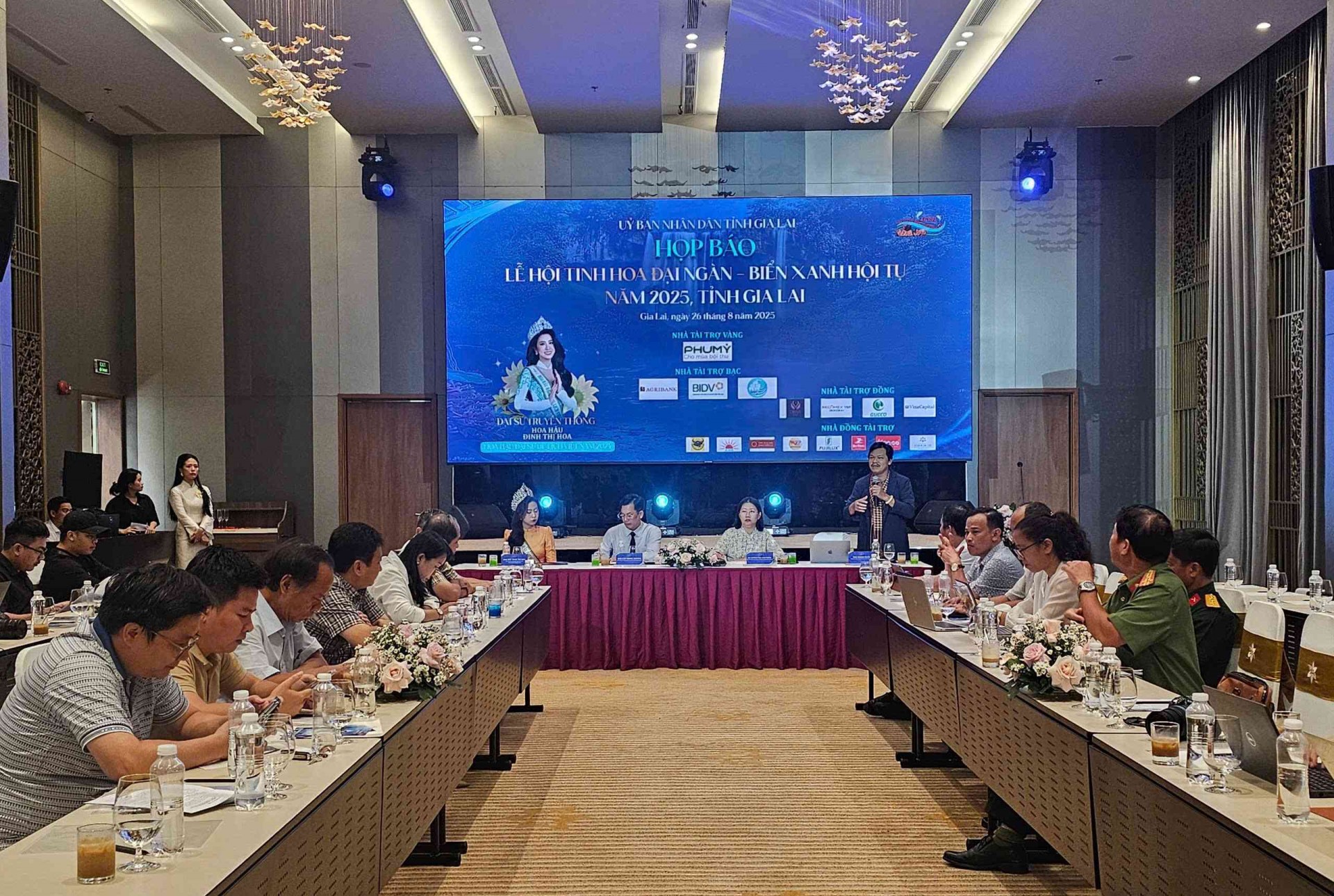 94 gian hàng ẩm thực, OCOP, làng nghề được trưng bày tại Lễ hội tinh hoa Đại ngàn - Biển xanh hội tụ 2025