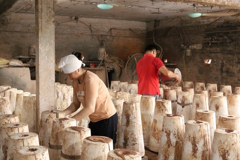 Trải bao thăng trầm, gốm Kim Lan (huyện Gia Lâm, Hà Nội)  được tôn vinh là Di sản văn hóa phi vật thể quốc gia.