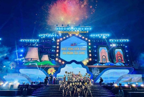 le hoi tinh hoa dai ngan bien xanh hoi tu ban giao huong nghe thuat van hoa du lich dac sac cua gia lai