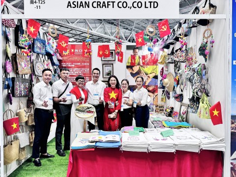 ha noi day manh gioi thieu san pham ket noi giao thuong hang thu cong my nghe tai thi truong nhat ban