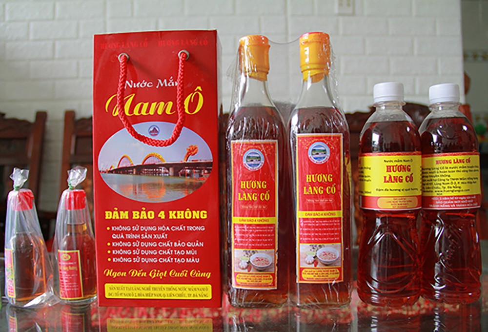 Giọt mắm Nam Ô và câu chuyện từ làng biển trăm năm tuổi Giọt mắm Nam Ô và câu chuyện từ làng biển trăm năm tuổi