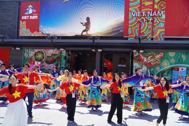 Mang tinh hoa văn hóa Việt Nam đến bạn bè quốc tế tại EXPO 2025 Mang tinh hoa văn hóa Việt Nam đến bạn bè quốc tế tại EXPO 2025
