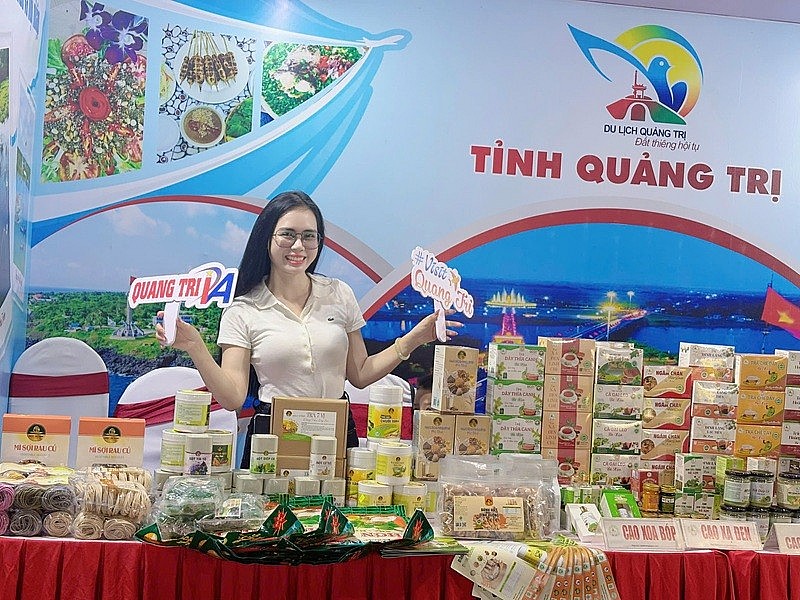 Thông qua câu chuyện của mình, chị Chi muốn truyền cảm hứng khởi nghiệp đến những người trẻ, rằng hãy bắt đầu từ những điều chân thành và luôn đặt trách nhiệm cộng đồng, quê hương lên ưu tiên hàng đầu Thông qua câu chuyện của mình, chị Chi muốn truyền cảm hứng khởi nghiệp đến những người trẻ, rằng hãy bắt đầu từ những điều chân thành và luôn đặt trách nhiệm cộng đồng, quê hương lên ưu tiên hàng đầu