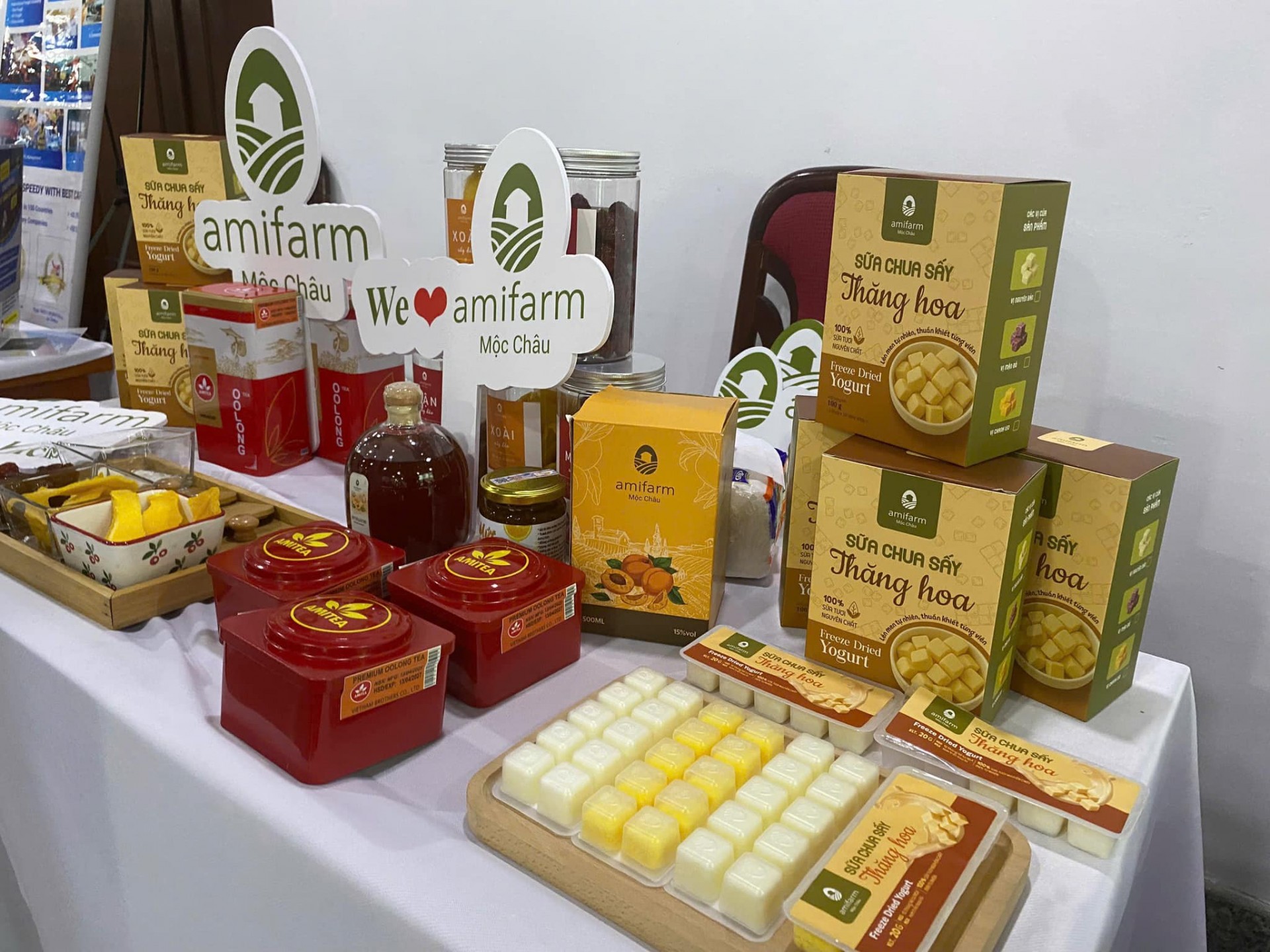 Hỗ trợ ứng dụng máy móc thiết bị sản xuất, chế biến sữa chua khô