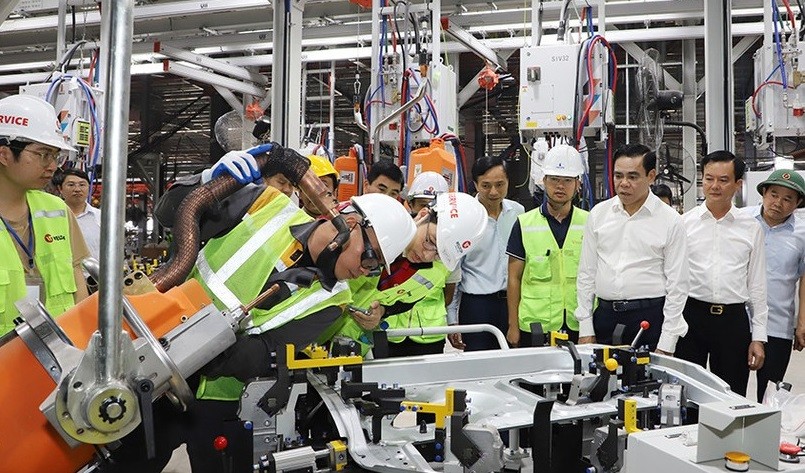 Những tín hiệu tích cực tạo sức bật cho ngành công nghiệp Hà Tĩnh Những tín hiệu tích cực tạo sức bật cho ngành công nghiệp Hà Tĩnh