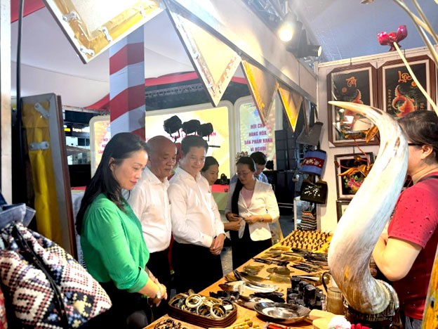 Hội chợ Hàng hóa, sản phẩm xanh vì người tiêu dùng Hội chợ Hàng hóa, sản phẩm xanh vì người tiêu dùng