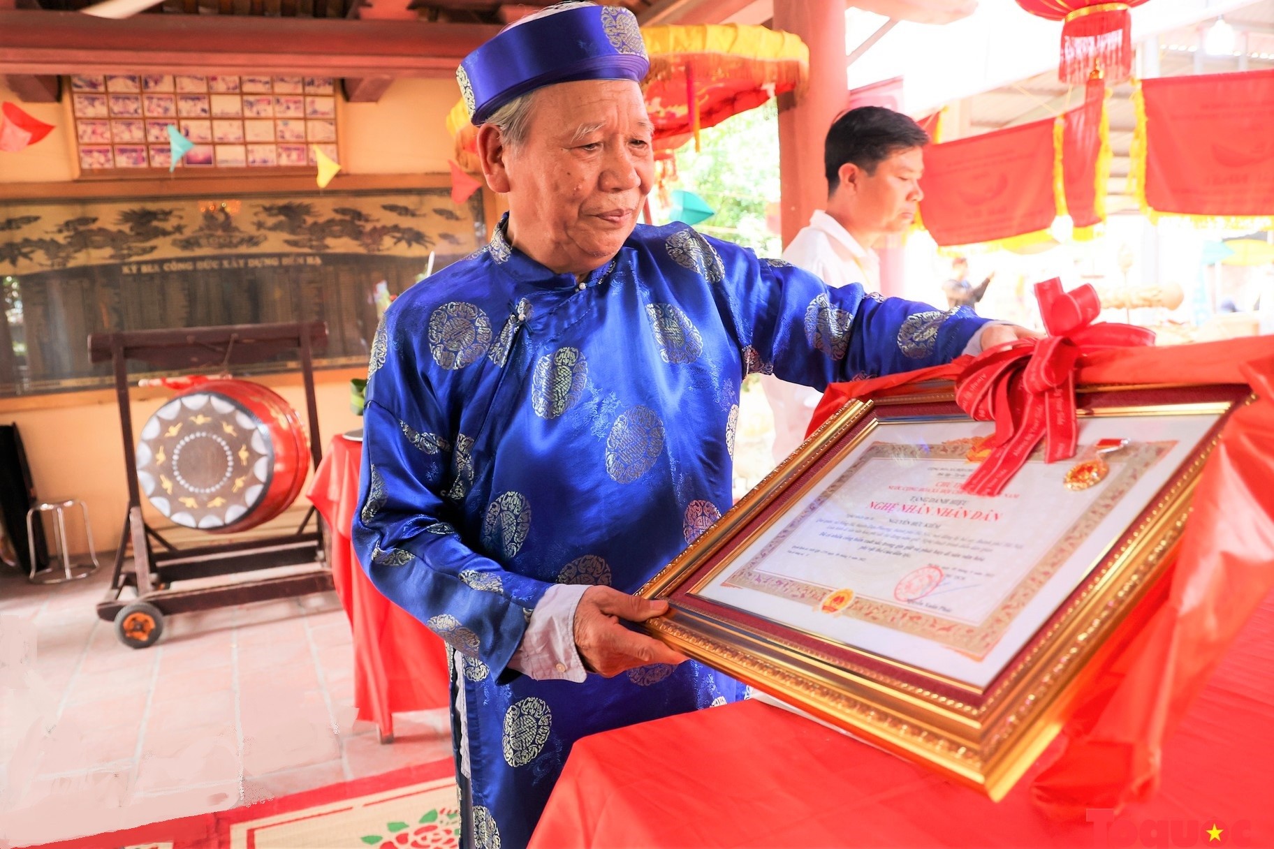 Nghệ nhân Nguyễn Hữu Kiêm - Người giữ hồn diều sáo làng Bá