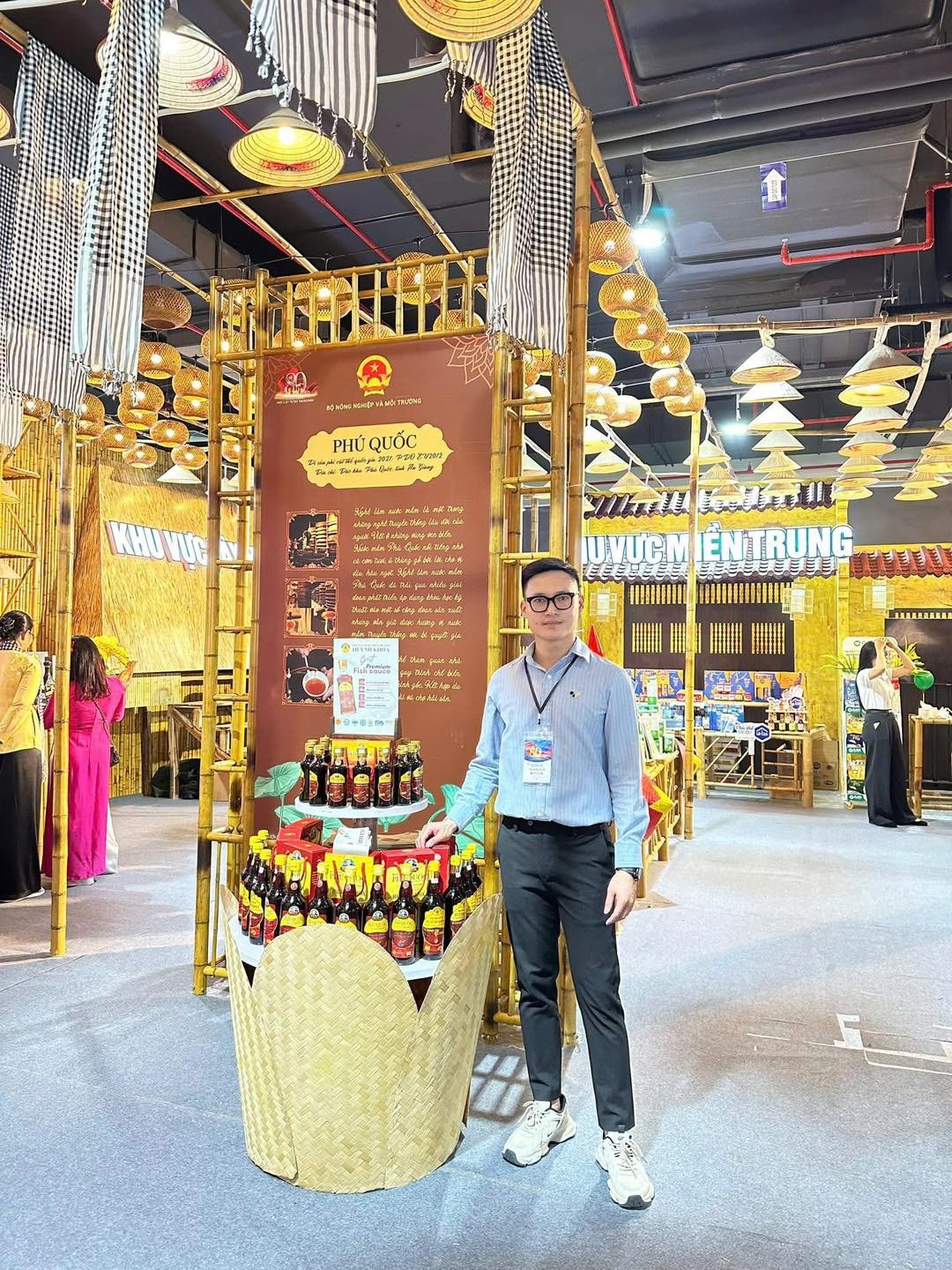 Nước mắm Huỳnh Khoa – Hương vị An Giang chạm chuẩn OCOP 5 sao